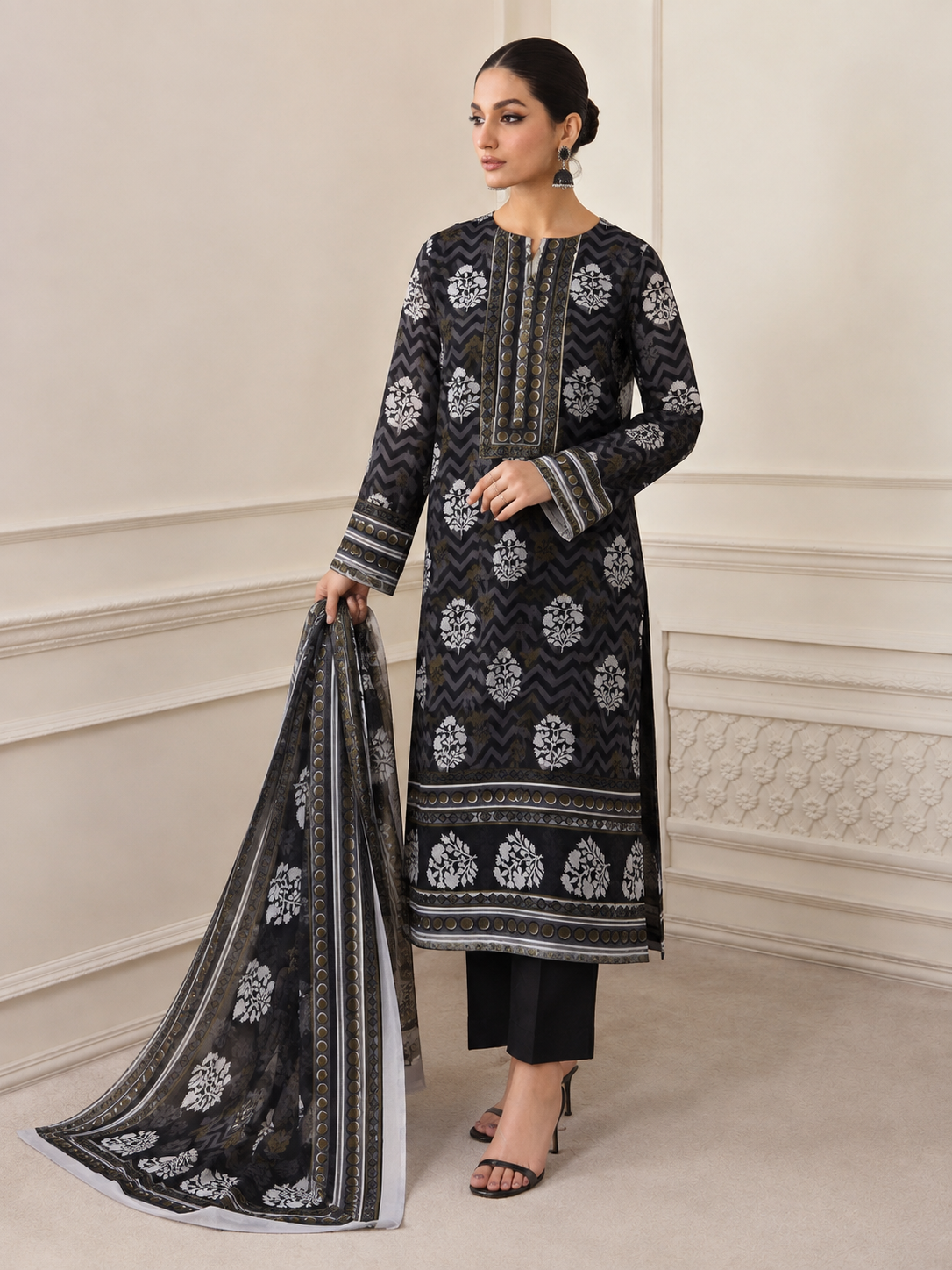 SANA SAFINAZ & ORIENT Original Base 3 Piece Printed Lawn Suit