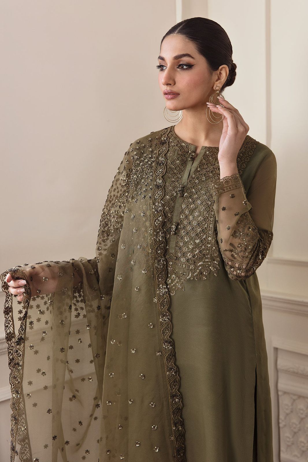 BAROQUE Luxury Unstitched 3 Piece Sequence Embroidered Chiffon Suit