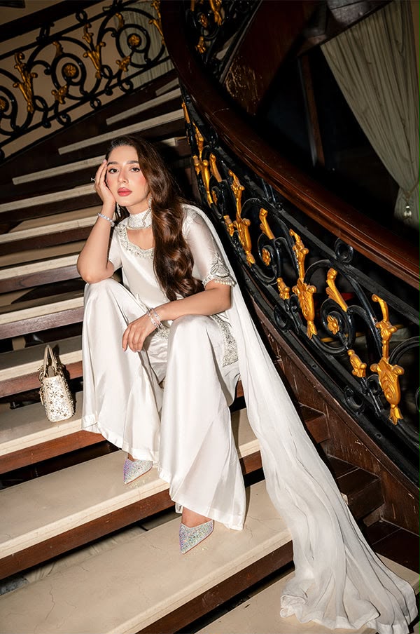 MARUK — Pearl White Premium 3-Piece Suit