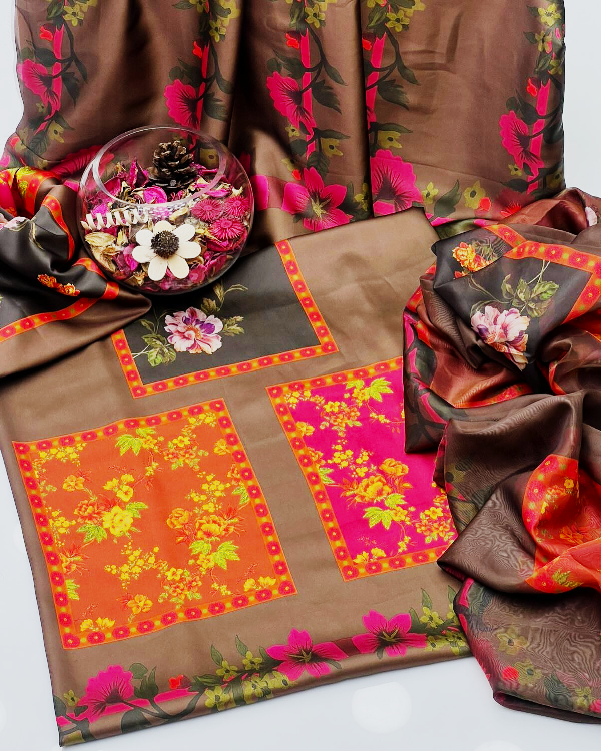 Lulusar Digital Printed Shamooz Silk 3 Piece Suit